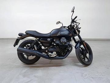 MOTO GUZZI V7 850 Stone