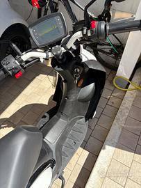 Scooter 50 elettrico, Peugeot