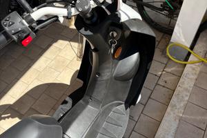 Scooter 50 elettrico, Peugeot