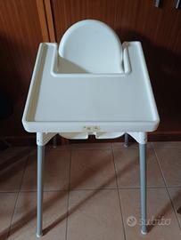 Seggiolone Ikea con accessori