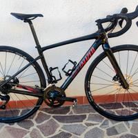 bicicletta Specialized gravel diverge 