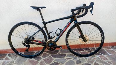 bicicletta Specialized gravel diverge 