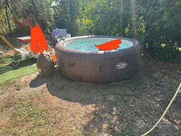 Piscina idromassaggio Lay-z-Spa