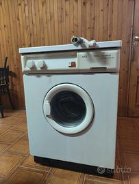 LAVATRICE MARCA AEG MODELLO LAVAMAT DOMINA 563 NE.