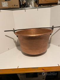 Antico grande paiolo in rame martellato da 8 kg