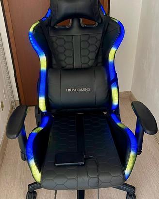 Sedia  TRUSTGAMING GXT con Illuminazione RGB a LED