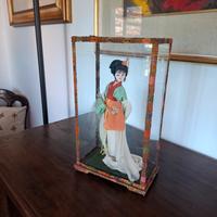 Bambolina Cinese Originale con Teca
