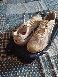 SCARPE CHIODATE PER ATLETICA LEGGERA SU PISTA