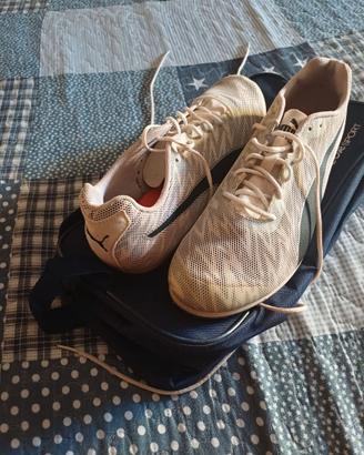 SCARPE CHIODATE PER ATLETICA LEGGERA SU PISTA