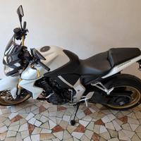 cb 1000
