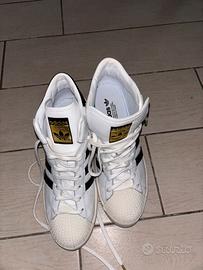 adidas Superstar