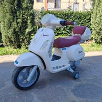 VESPA PIAGGIO PEG PEREGO - elettrica 12volt