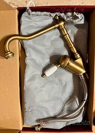 Rubinetto in ottone antico stile retró