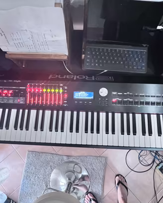 ROLAND RD 2000 EX