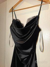 Vestito vellutato con pizzo