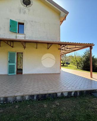 VILLA SINGOLA A SAN LUCIDO