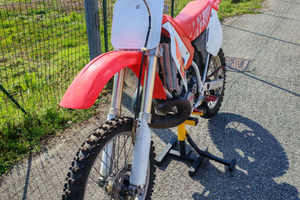 Cr 250