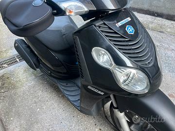 Piaggio carnaby 200