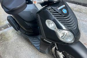 Piaggio carnaby 200