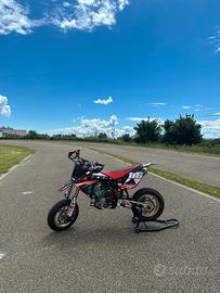Honda CRF150 minimotard