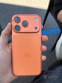 Iphone 17 Pro arancione