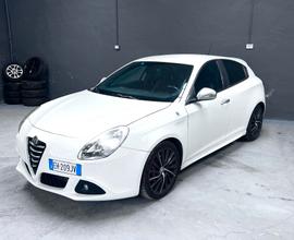 Alfa Romeo Giulietta 1750 TBi Quadrifoglio Verde