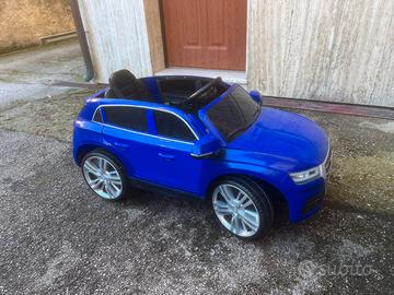 Macchina a batteria per bambini