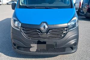 renault traffic 