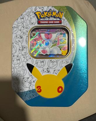 Carte Pokemon 30th - Tin da Collezione Sylveon-ex