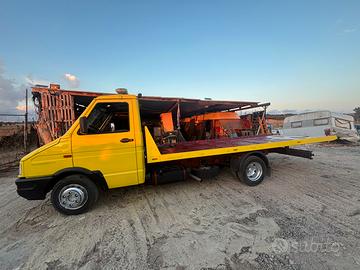 Carroattrezzi Scarrabile patente B pianale 5.10 MT