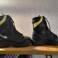 Stivali antincendio boschivo