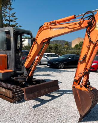 Escavatore doosan