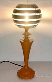 Lampada da tavolo Mumakko