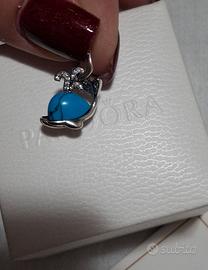 Set pandora , charm balenae portachiavi