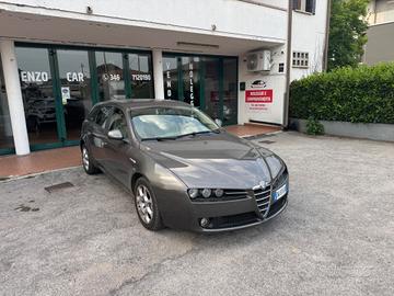 Alfa Romeo 159 1.9 JTDm 150CV Sportwagon Distincti