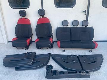 Sedili Fiat Panda 2020 stoffa nera / rossa