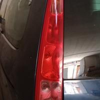 Fanali posteriori Citroen C8 