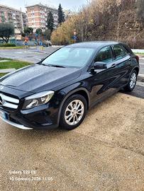 Mercedes GLA 180