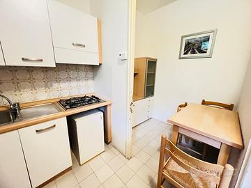Grazioso monolocale in zona Lido dei Pini