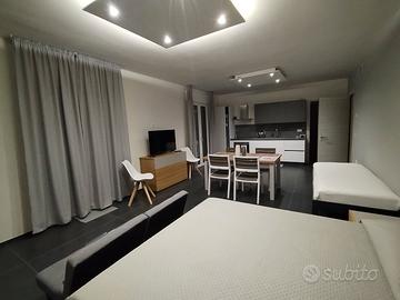 Camere con bagno - cucina in comune