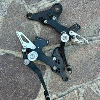 Pedane regolabili GEKO Racing Ducati Monster