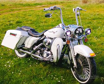 HD ROAD KING WHITE CHICANO