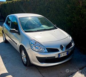 Renault clio 3’serie le iene 1.2 benz