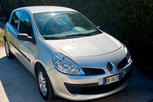 Renault clio 3’serie le iene 1.2 benz