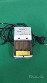 Unomat battery charger + 4 batterie aa energizer u