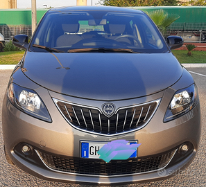 Lancia Ypsilon hybrid Gold