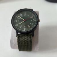 Orologio Robusto con Grande Quadrante