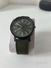 Orologio Robusto con Grande Quadrante