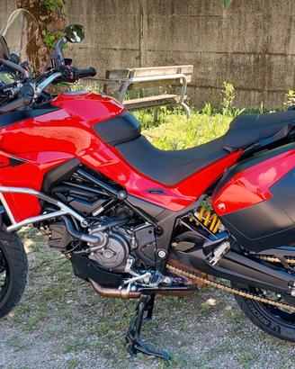 Ducati Multistrada V2 Travel