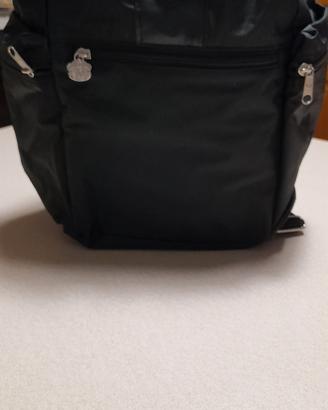 zaino nero tessuto impermeabil molto capiente